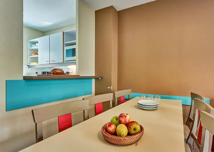 Pierre & Port Guillaume 아파트호텔 4*