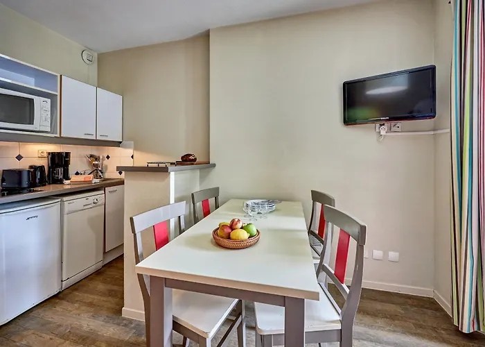 Pierre & Port Guillaume