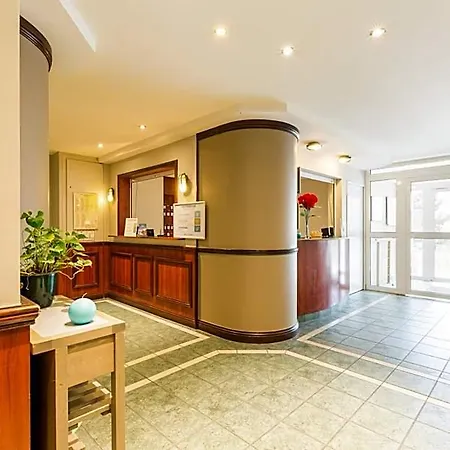 Pierre & Port Guillaume Apart-hotel 3*