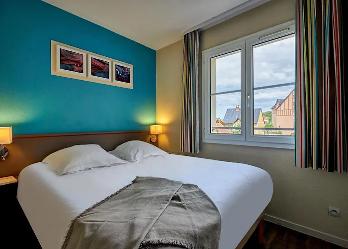 Pierre & Port Guillaume