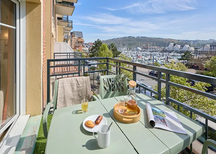 Apart-hotel Pierre & Port Guillaume