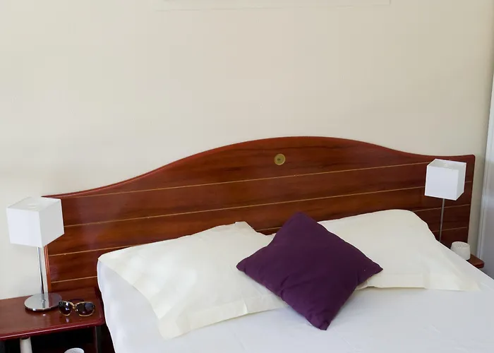 Apart-hotel Pierre & Port Guillaume 4*