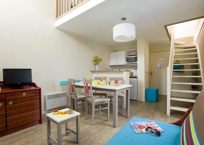 Apart-hotel Pierre & Port Guillaume 4*